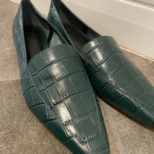 Marc Fisher crocodile emerald shoes